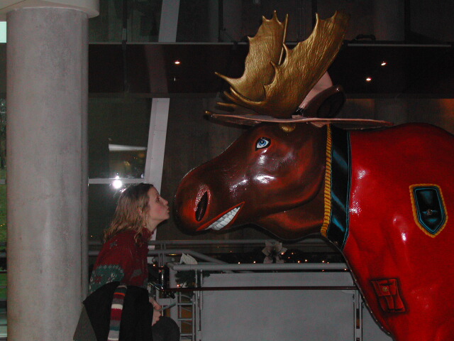 hey! No kissing!